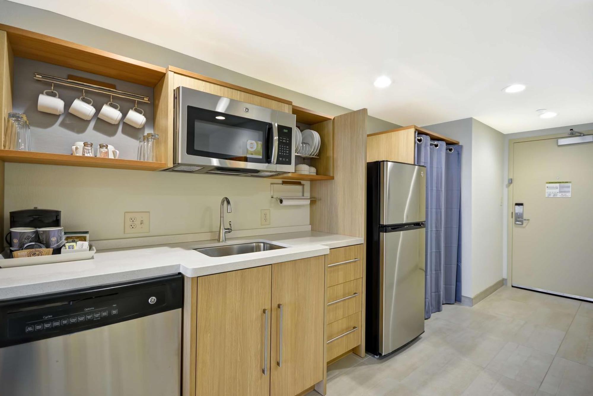Home2 Suites By Hilton Decatur Ingalls Harbor Экстерьер фото