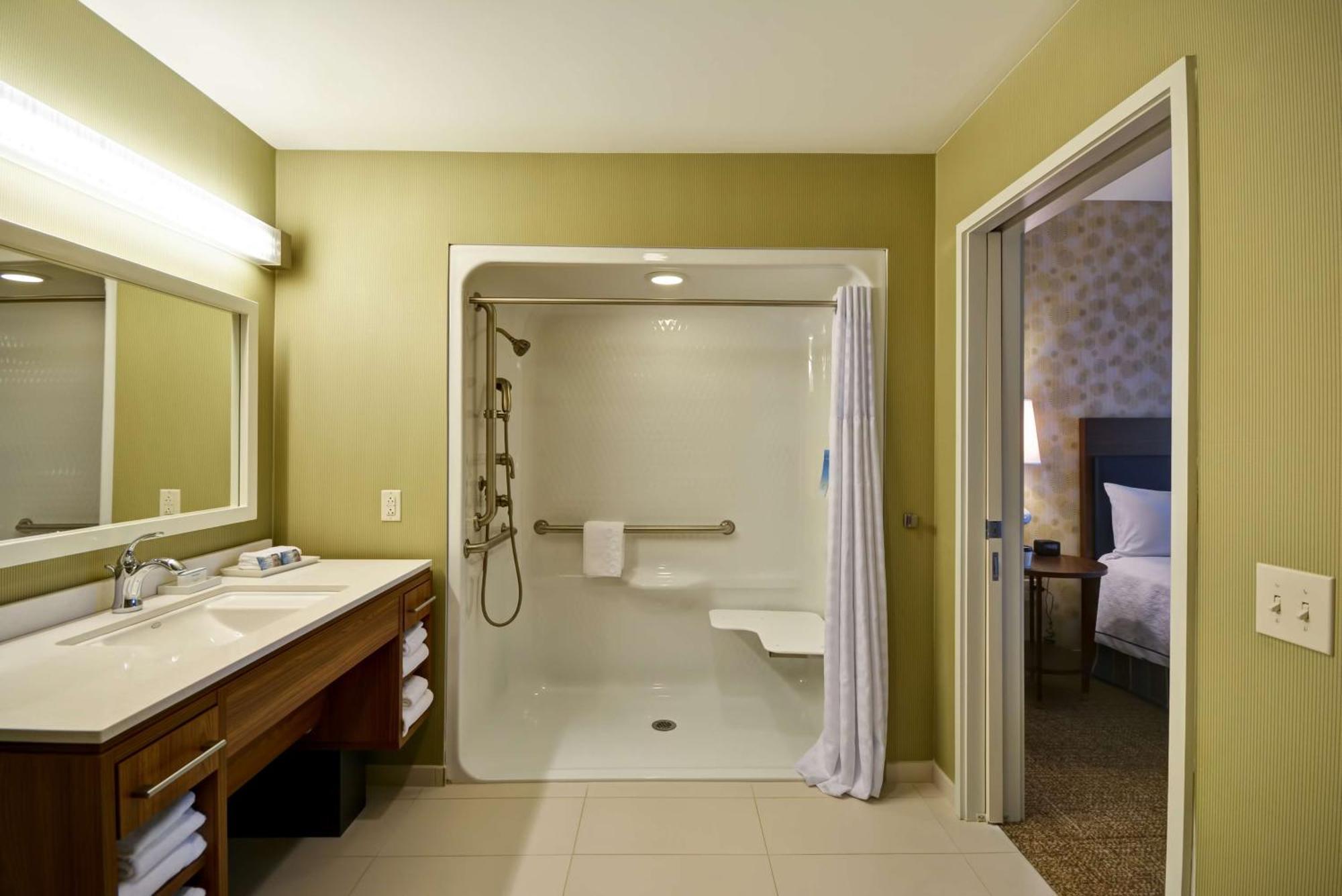 Home2 Suites By Hilton Decatur Ingalls Harbor Экстерьер фото