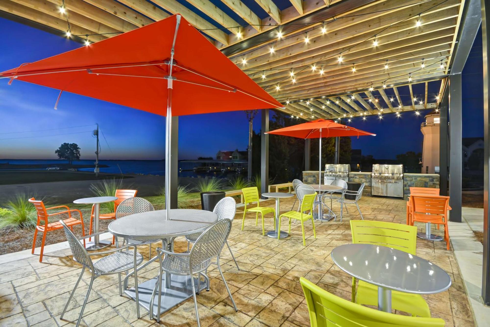 Home2 Suites By Hilton Decatur Ingalls Harbor Экстерьер фото